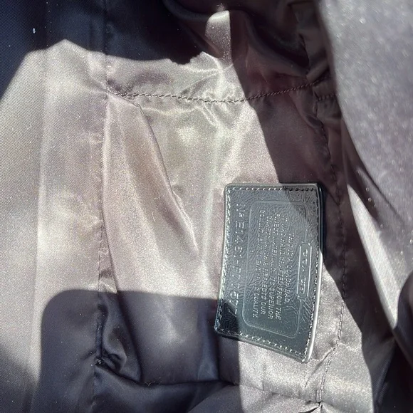 Coach Black Signature Tote - Picture 4 of 16